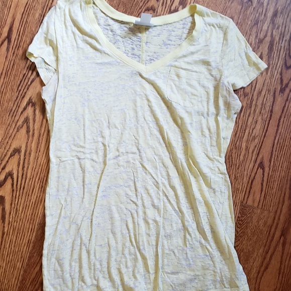 Motherhood Maternity Tops - EUC Maternity Workout Top